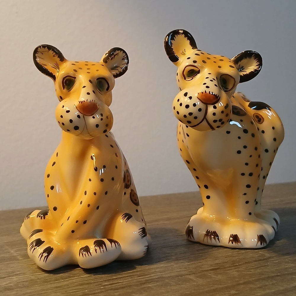 Vintage Ceramic Leopard Salt Pepper Shakers by Lynda Corneille Cheetah Wildlife